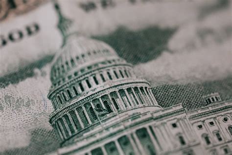 bet my bottom dollar|最想去旅游的地方北京英语作文开头 .